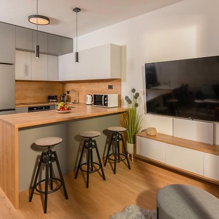 Family & Friends Pula - Top Floor - Free Parking Экстерьер фото